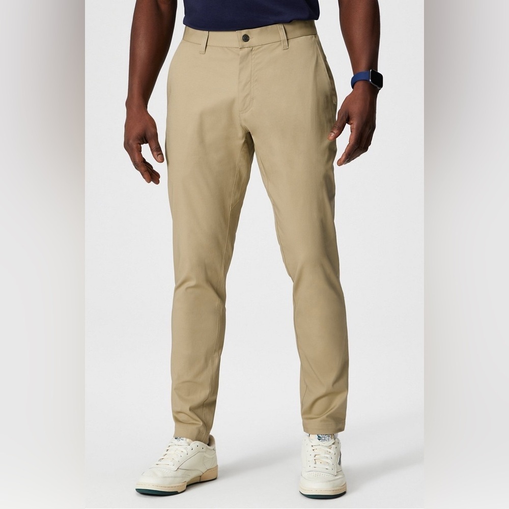 Fabletics The High Side Chino (Classic Fit) Sz 44x32